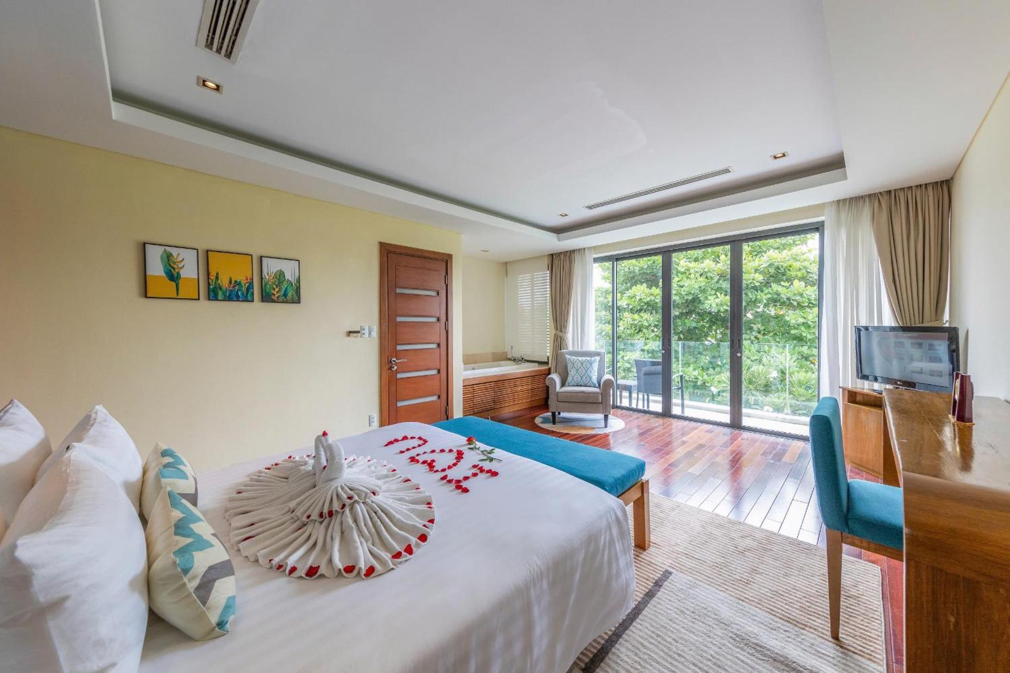Ocean Villas Danang 4Br Private Pool - Idcwh Bagian luar foto